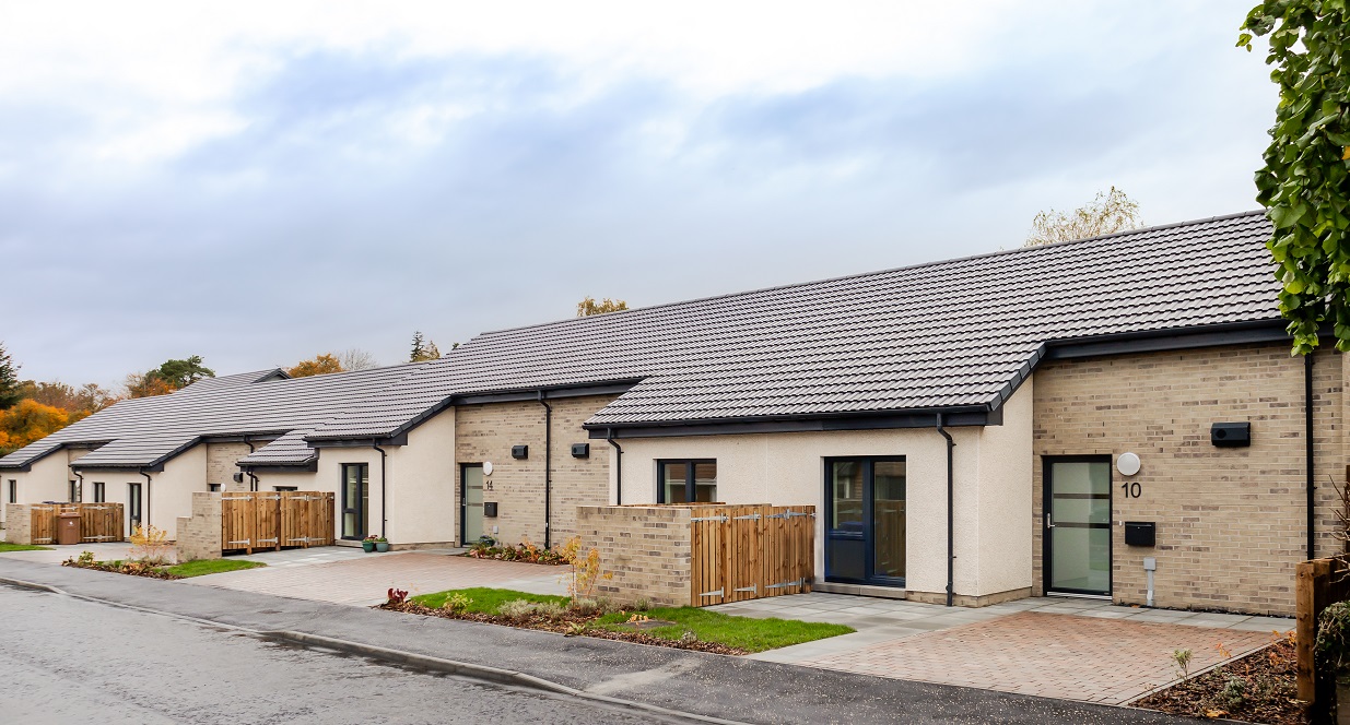 Cruden hands over Scotland’s first Passivhauscertified social housing